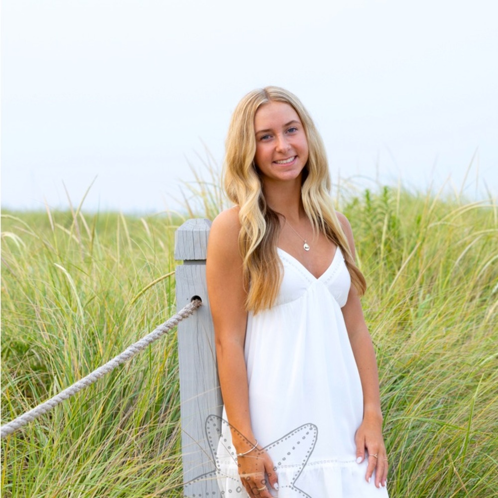 Meet your Posher, Hannah petrillo